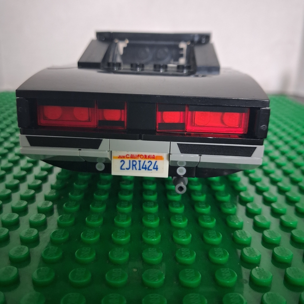 LEGO SPEED CHAMPIONS: Fast & Furious 1970 Dodge Charger R/T (76912) Used - Picture 4 of 7
